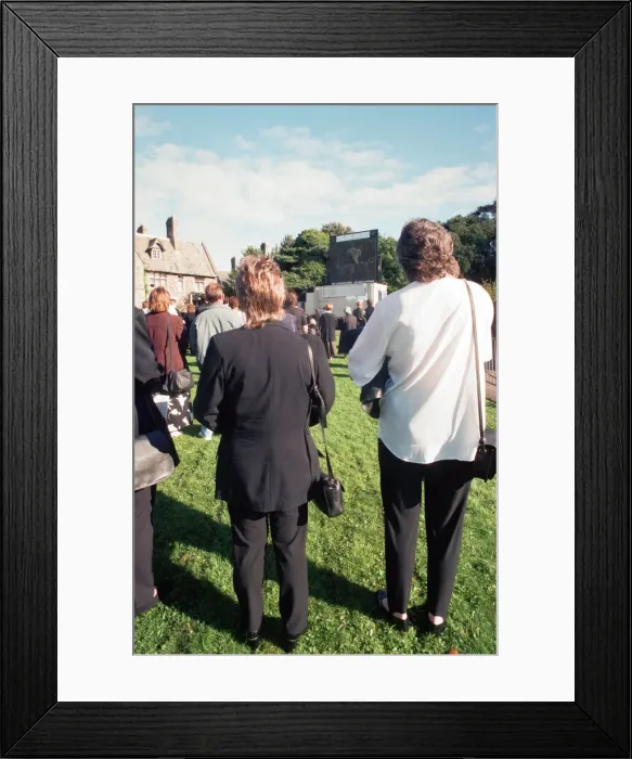 Framed Print : Llandaff Cathedral, Princess Diana service and memorial. 6th September 1997 Framed Print : Llandaff Cathedral, Princess Diana service and memorial. 6th September 1997
