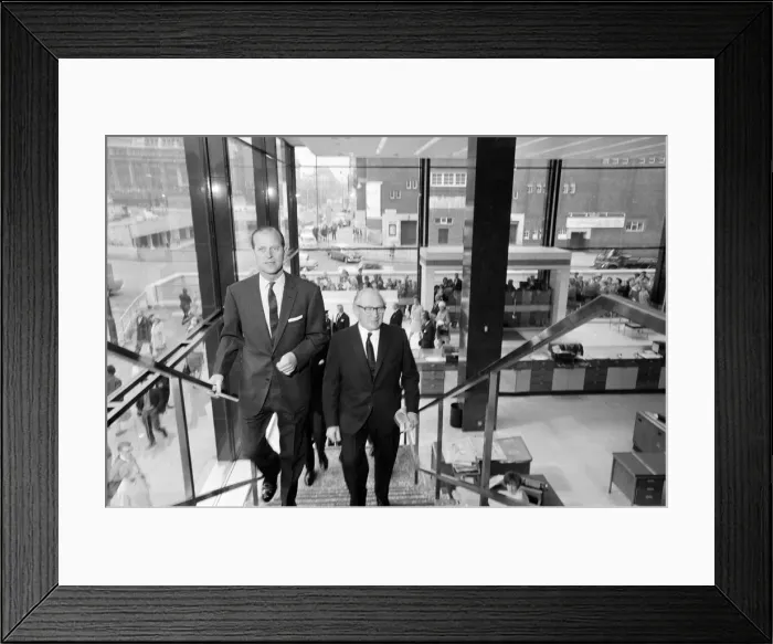 Framed Print : Prince Philip, Duke of Edinburgh, visiting the Birmingham Post and Mail offices Framed Print : Prince Philip, Duke of Edinburgh, visiting the Birmingham Post and Mail offices