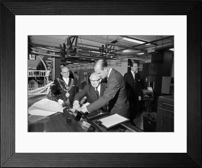 Framed Print : Prince Philip, Duke of Edinburgh, visiting the Birmingham Post and Mail offices