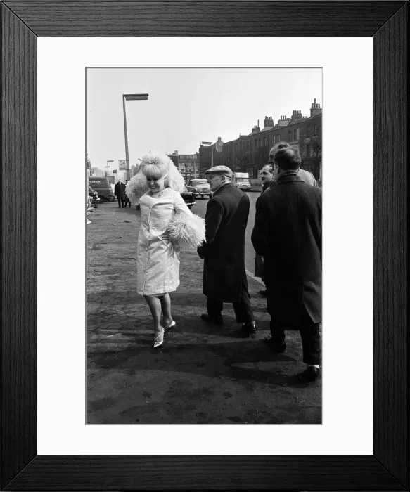 Framed Print : Actress Barbara Windsor in her dress that she plans to wear for the Royal premiere of her
