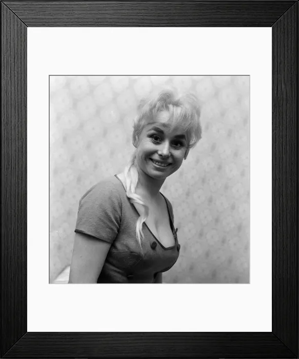 Framed Print : Cockney actress Barbara Windsor at home. 12th February 1960 Framed Print : Cockney actress Barbara Windsor at home. 12th February 1960