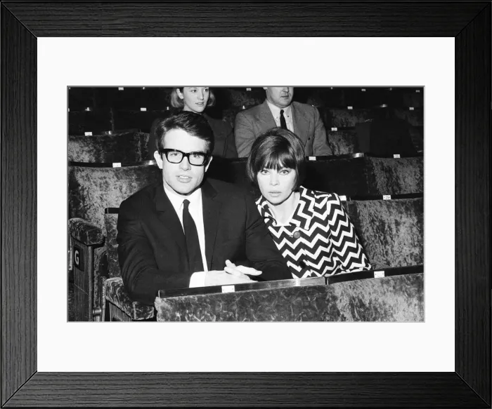 Framed Print : Rehearsals ahead of Royal Film Performance for Born Free, at The Odeon, Leicester Square