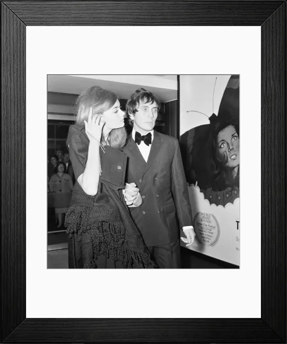 Framed Print : The Collector, 1965 film premiere at the Columbia Theatre, London