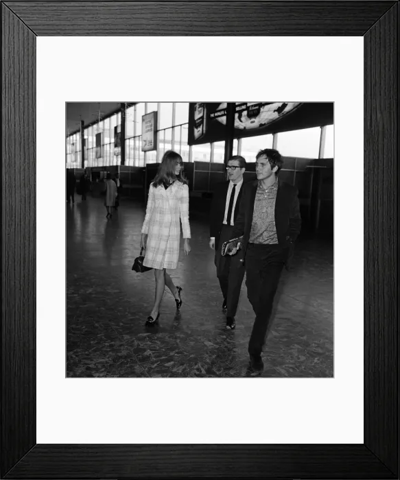 Framed Print : Top model Jean Shrimpton The Shrimp'and her boyfriend Terence Stamp flew to
