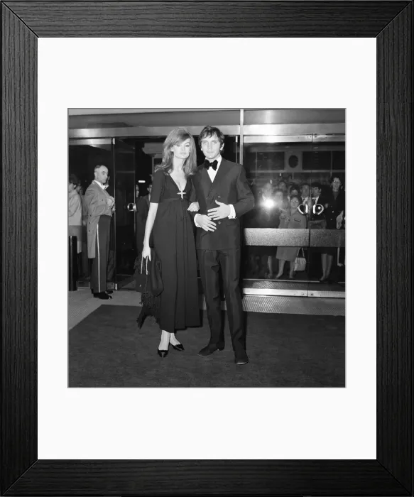Framed Print : The Collector, 1965 film premiere at the Columbia Theatre, London Framed Print : The Collector, 1965 film premiere at the Columbia Theatre, London