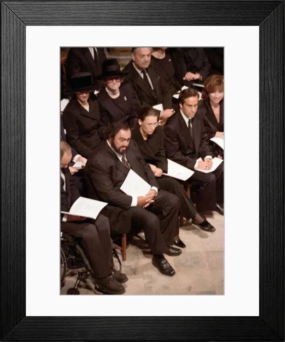 Framed Print : The funeral of Diana, Princess of Wales at Westminster Abbey, London Framed Print : The funeral of Diana, Princess of Wales at Westminster Abbey, London