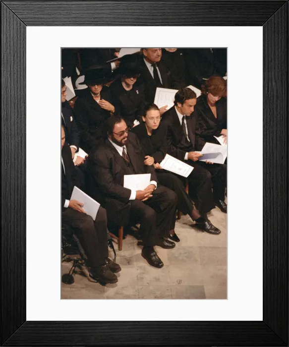 Framed Print : The funeral of Diana, Princess of Wales at Westminster Abbey, London Framed Print : The funeral of Diana, Princess of Wales at Westminster Abbey, London