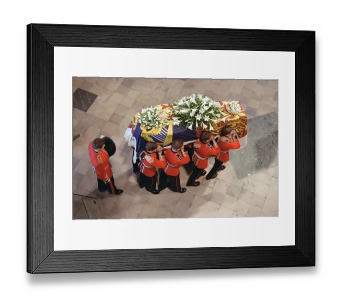 Framed Print : The funeral of Diana, Princess of Wales at Westminster Abbey, London. 6th September 1997 Framed Print : The funeral of Diana, Princess of Wales at Westminster Abbey, London. 6th September 1997