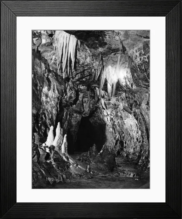 Framed Print : Dan-yr-Ogof caves, the popular tourist attraction in the Brecon Beacons National Park in