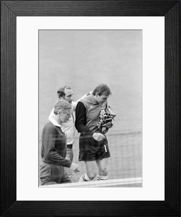 Framed Print : Aston Villa 1-0 Bayern Munich, European Cup Final match at the De Kuip, Rotterdam