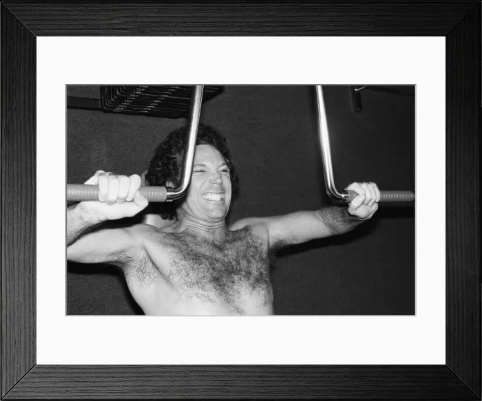 Framed Print : Tom Jones keeping fit. 2nd June 1980 Framed Print : Tom Jones keeping fit. 2nd June 1980