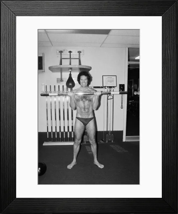 Framed Print : Tom Jones keeping fit. 2nd June 1980 Framed Print : Tom Jones keeping fit. 2nd June 1980