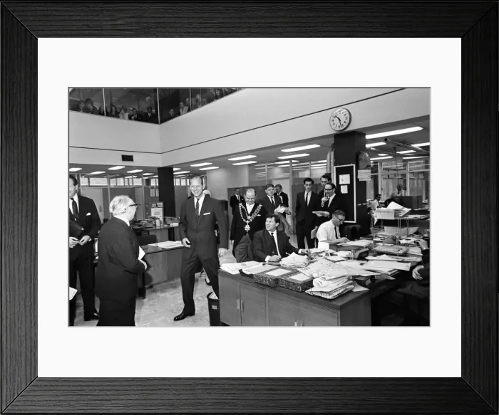 Framed Print : Prince Philip, Duke of Edinburgh, visiting the Birmingham Post and Mail offices Framed Print : Prince Philip, Duke of Edinburgh, visiting the Birmingham Post and Mail offices
