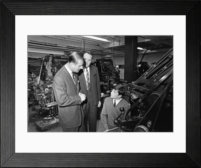 Framed Print : Prince Philip, Duke of Edinburgh, visiting the Birmingham Post and Mail offices Framed Print : Prince Philip, Duke of Edinburgh, visiting the Birmingham Post and Mail offices