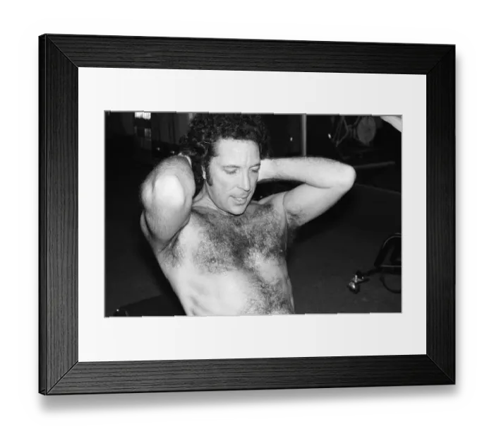 Framed Print : Tom Jones keeping fit. 2nd June 1980 Framed Print : Tom Jones keeping fit. 2nd June 1980