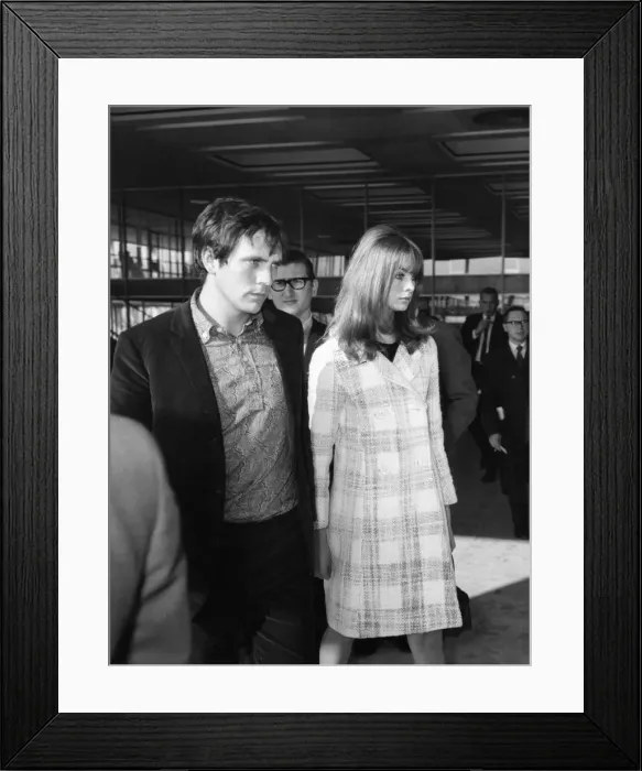 Framed Print : Terence Stamp and Jean Shrimpton, pictured together at London Heathrow Airport Framed Print : Terence Stamp and Jean Shrimpton, pictured together at London Heathrow Airport