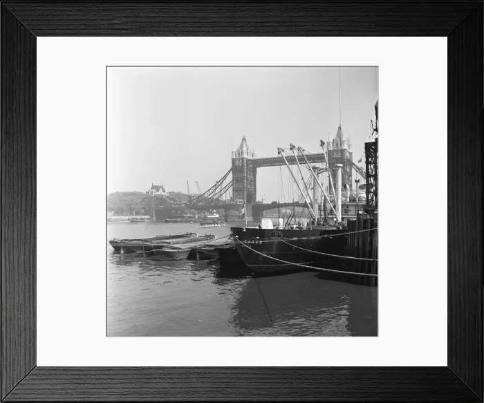 Framed Print : The Italian general cargo ship Vallisarco seen here unloading its cargo at Hays Wharf in Framed Print : The Italian general cargo ship Vallisarco seen here unloading its cargo at Hays Wharf in