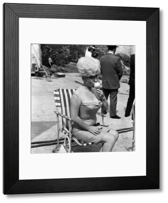 Framed Print : Barbara Windsor, a tiny five feet nothing, is described as a cute Framed Print : Barbara Windsor, a tiny five feet nothing, is described as a cute