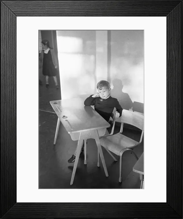 Framed Print : A pupil in isolation at the South Mead School, Southfield, Wimbledon. 14th January 1954 Framed Print : A pupil in isolation at the South Mead School, Southfield, Wimbledon. 14th January 1954