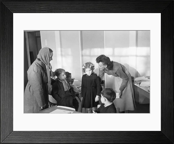 Framed Print : A mother drops off her son at his new school, South Mead School, Southfield, Wimbledon Framed Print : A mother drops off her son at his new school, South Mead School, Southfield, Wimbledon