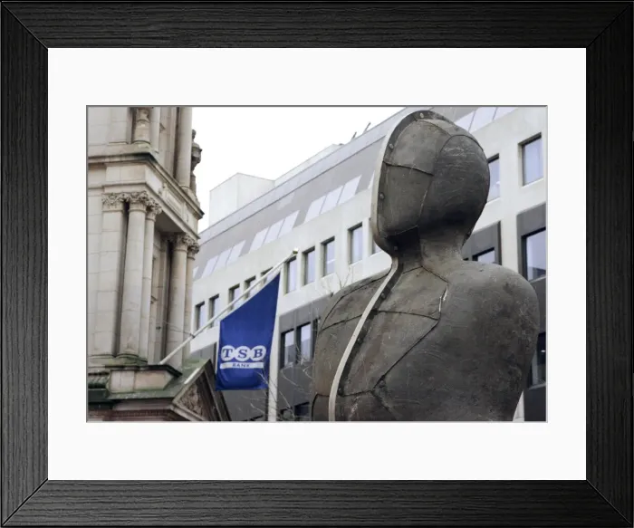Framed Print : The latest work of British sculptor Antony Gormley, a statue entitled Iron Framed Print : The latest work of British sculptor Antony Gormley, a statue entitled Iron