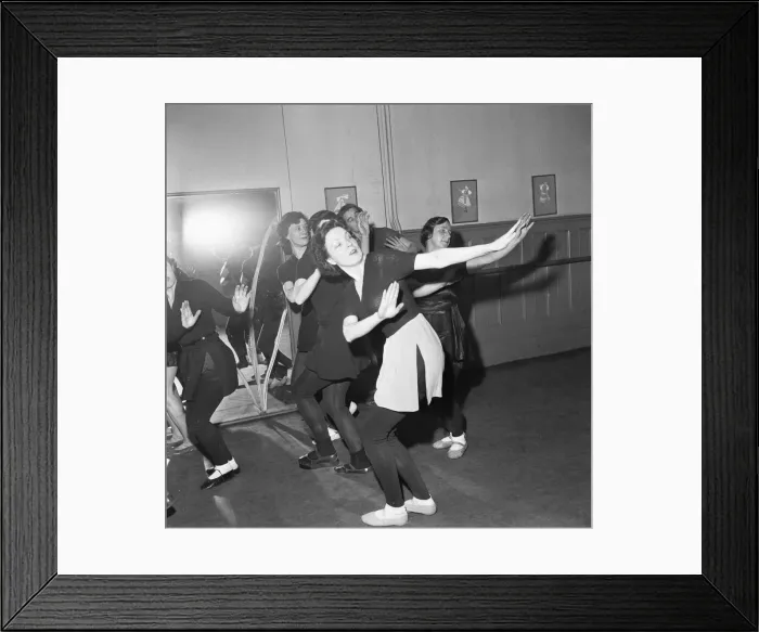 Framed Print : Advanced ballet classes at Come Ripman School Baker Street, London 1st March 1954 Framed Print : Advanced ballet classes at Come Ripman School Baker Street, London 1st March 1954