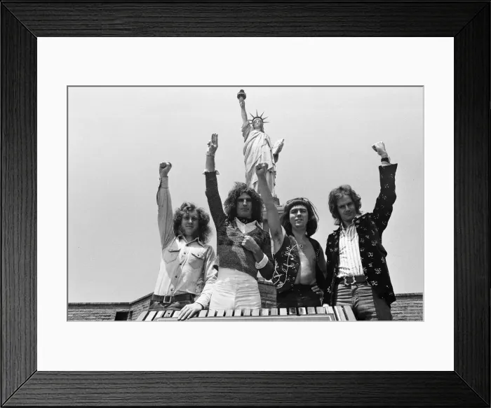 Framed Print : One of Britains top pop groups Slade are pictured on their way to visit the Statue