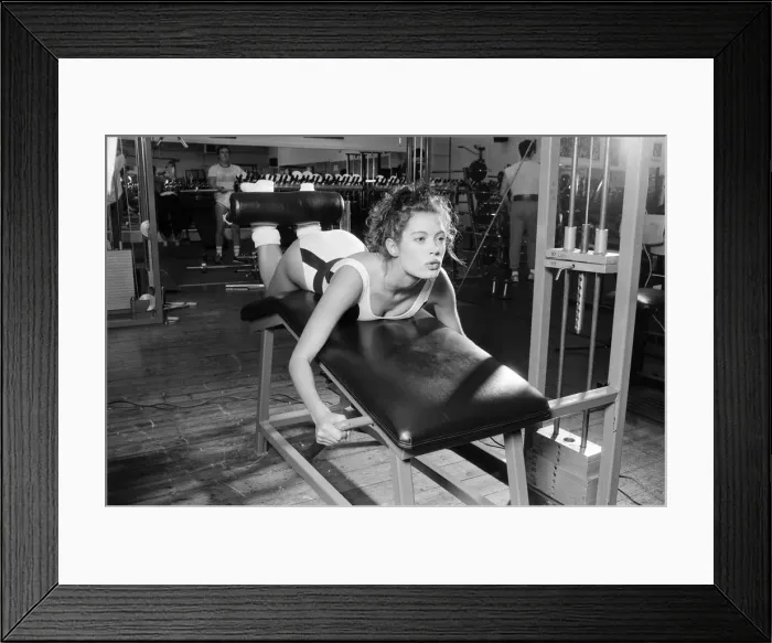 Framed Print : Model Andrea Kovic working out at the Covent Garden Fitness Centre. 8th January 1987
