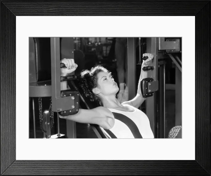 Framed Print : Model Andrea Kovic working out at the Covent Garden Fitness Centre. 8th January 1987 Framed Print : Model Andrea Kovic working out at the Covent Garden Fitness Centre. 8th January 1987