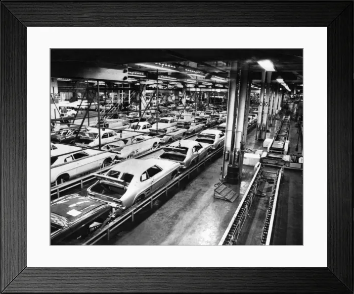Framed Print : Interior view of the the Ford Motor plant in Halewood, Merseyside showing production Framed Print : Interior view of the the Ford Motor plant in Halewood, Merseyside showing production