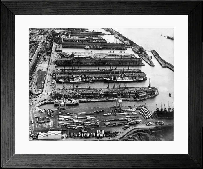 Framed Print : Aerial photograph showing the £1 million container berth at Gladstone dock