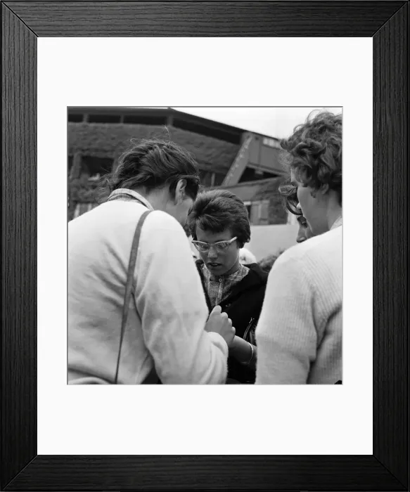 Framed Print : Wimbledon Tennis, Ladies day. Pictured, Billie Jean Moffitt (later King) Framed Print : Wimbledon Tennis, Ladies day. Pictured, Billie Jean Moffitt (later King)