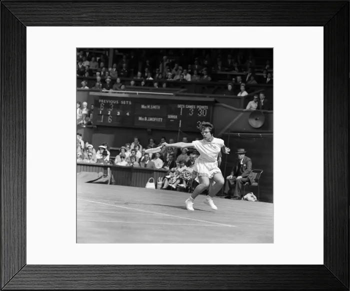 Framed Print : Wimbledon Tennis, Ladies day. Pictured, Billie Jean Moffitt (later King