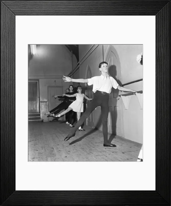 Framed Print : Baby classes and young children who have their ballet lessons at the Rambert School in Framed Print : Baby classes and young children who have their ballet lessons at the Rambert School in