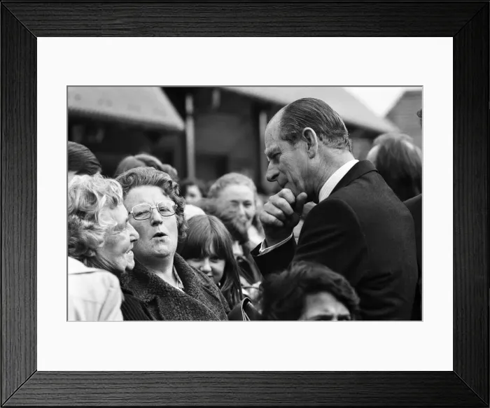 Framed Print : Prince Philip, Duke of Edinburgh visits the Church Hill Estate, Redditch. 4th May 1978