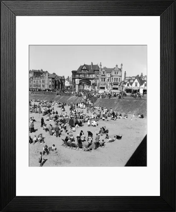 Framed Print : Holiday scenes in Blackpool, Lancashire. 4th July 1955 Framed Print : Holiday scenes in Blackpool, Lancashire. 4th July 1955