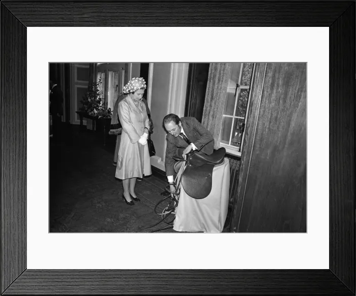 Framed Print : Queen Elizabeth II visiting Walsall during her Silver Jubilee tour. West Midlands Framed Print : Queen Elizabeth II visiting Walsall during her Silver Jubilee tour. West Midlands