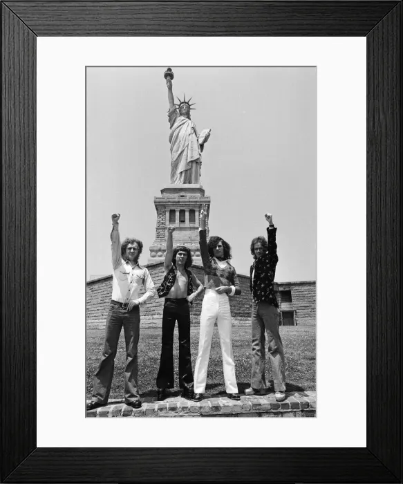 Framed Print : One of Britains top pop groups Slade are pictured on their way to visit the Statue Framed Print : One of Britains top pop groups Slade are pictured on their way to visit the Statue