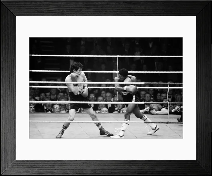 Framed Print : Barry McGuigans second defence of his WBA title against Danilo Cabrera at The Royal Framed Print : Barry McGuigans second defence of his WBA title against Danilo Cabrera at The Royal