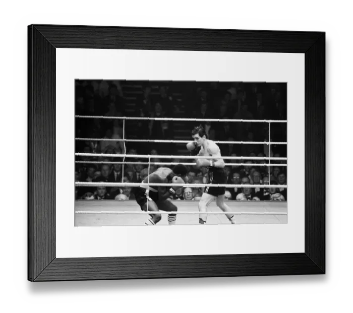 Framed Print : Barry McGuigans second defence of his WBA title against Danilo Cabrera at The Royal Framed Print : Barry McGuigans second defence of his WBA title against Danilo Cabrera at The Royal