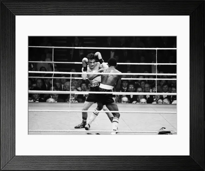 Framed Print : Barry McGuigans second defence of his WBA title against Danilo Cabrera at The Royal Framed Print : Barry McGuigans second defence of his WBA title against Danilo Cabrera at The Royal