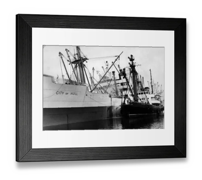 Framed Print : The Ellermann Lines ship City of Hull'. Circa 1960