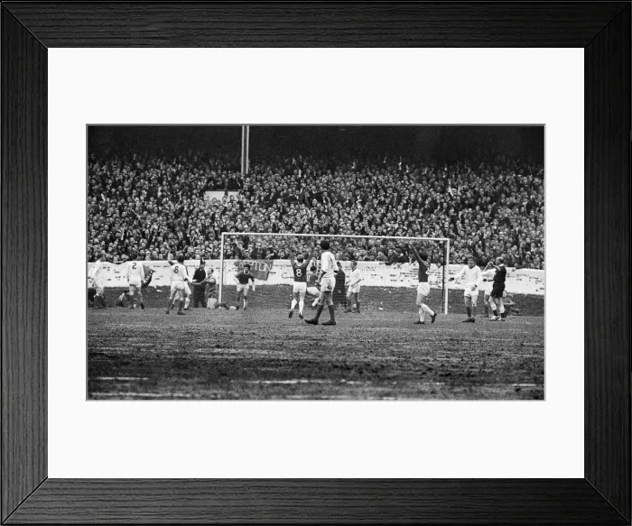Framed Print : FA Cup Fifth Round match at Goodison Park. Everton 2 v Tranmere Rovers 0