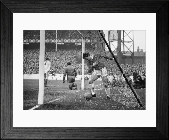 Framed Print : FA Cup Fifth Round match at Goodison Park. Everton 2 v Tranmere Rovers 0