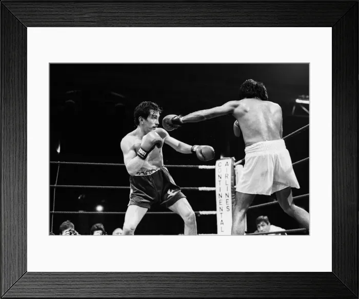 Framed Print : Barry McGuigans comeback fight against Nicky Perez, Alexandra Pavillion, London