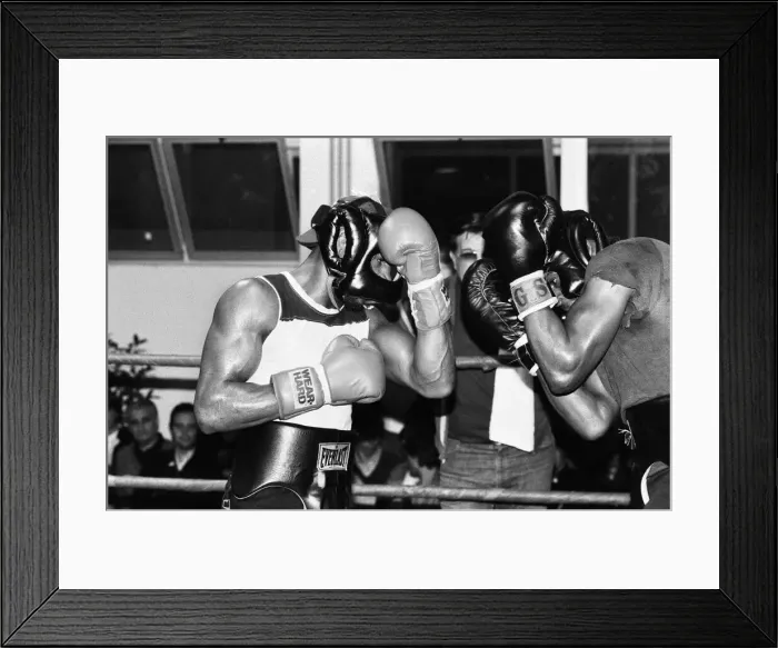 Framed Print : WBC and WBA world champion Marvin Hagler training for his sixth defence of his world Framed Print : WBC and WBA world champion Marvin Hagler training for his sixth defence of his world