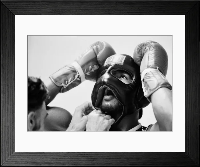 Framed Print : WBC and WBA world champion Marvin Hagler training for his sixth defence of his world