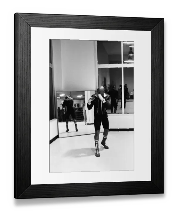 Framed Print : WBC and WBA world champion Marvin Hagler training for his sixth defence of his world