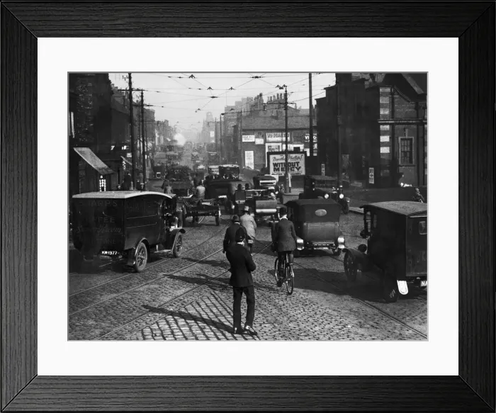 Framed Print : Picture shows rush hour traffic in Manchester, during the General Strike of 1926 Framed Print : Picture shows rush hour traffic in Manchester, during the General Strike of 1926