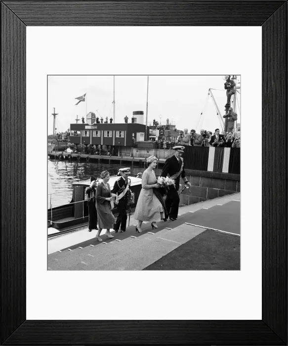 Framed Print : Queen Elizabeth II and Prince Philip, Duke of Edinburgh visit to Denmark Framed Print : Queen Elizabeth II and Prince Philip, Duke of Edinburgh visit to Denmark